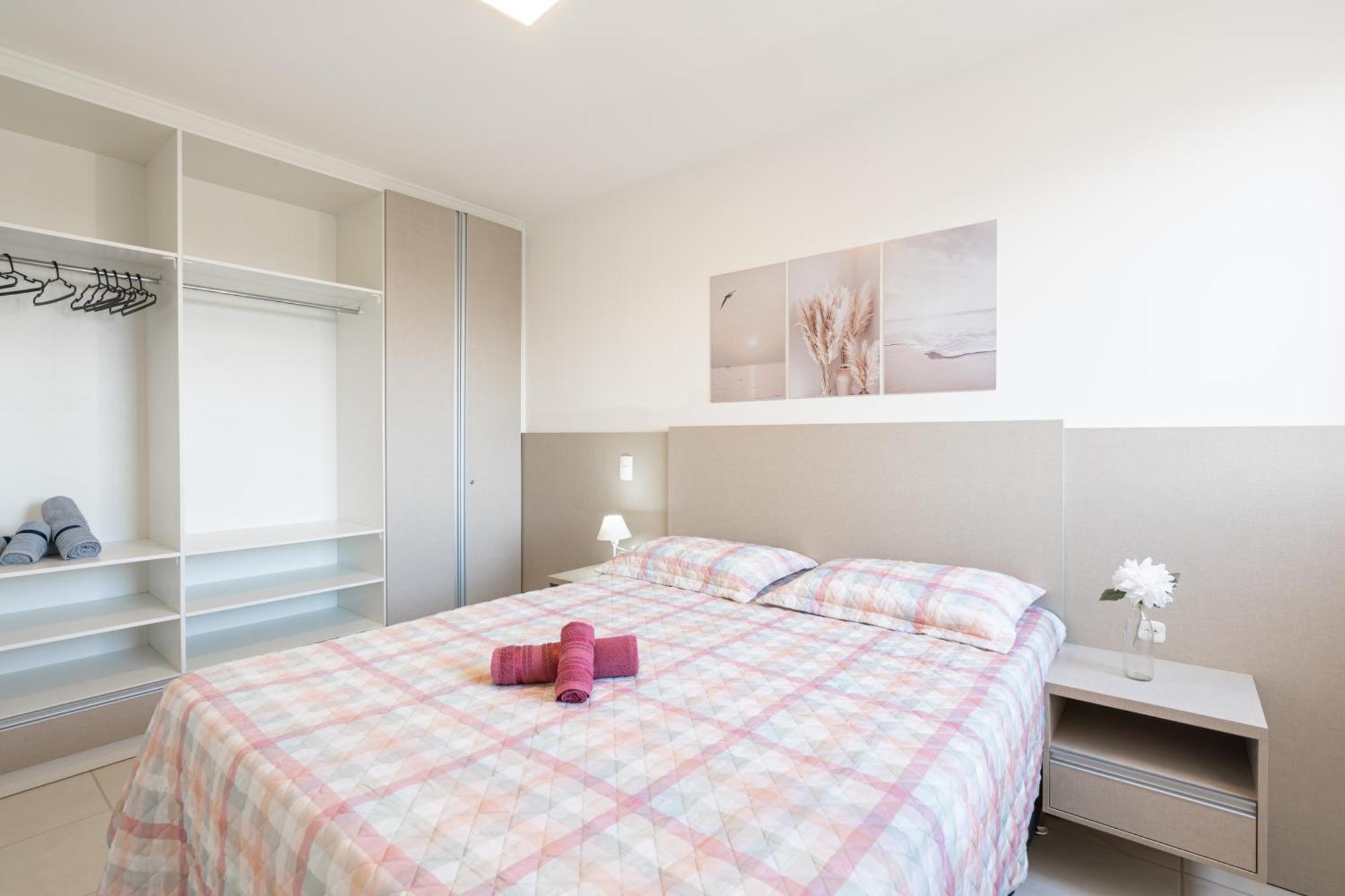 Apartamentos Completos A 15Min Beto Carreiro Com Wi-Fi Churrasqueira Em Condominio Com Piscina Portaria 24H Ideal Para Familia Piçarras Chambre photo